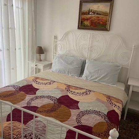 Stefani Apartment With A Sea View Terrace! เนอามูดาเนีย ภายนอก รูปภาพ